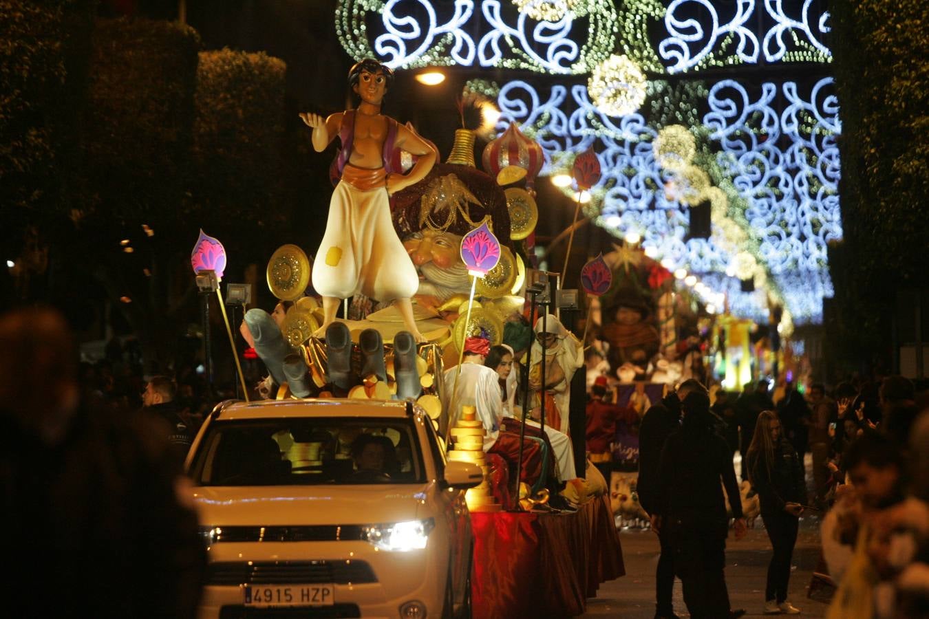 Los Reyes Magos reparten ilusión en Almería