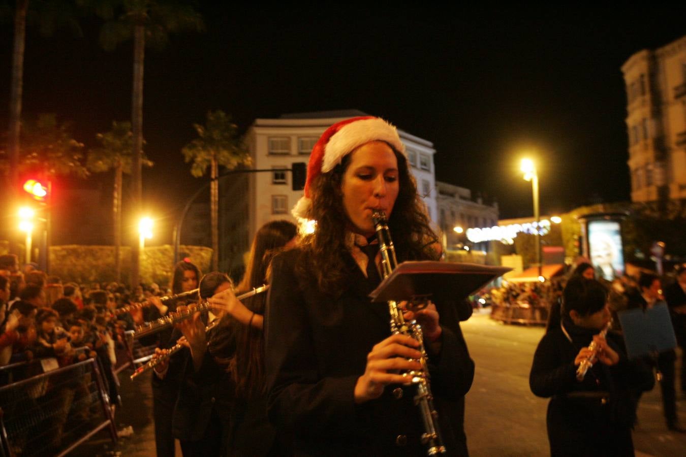Los Reyes Magos reparten ilusión en Almería