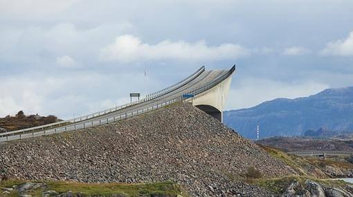 carretera del Atlántico en Noruega. 