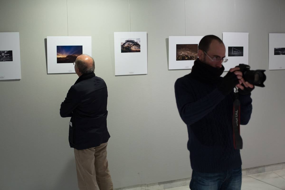 Caja Rural expone las fotografías que &#039;iluminan&#039; Granada