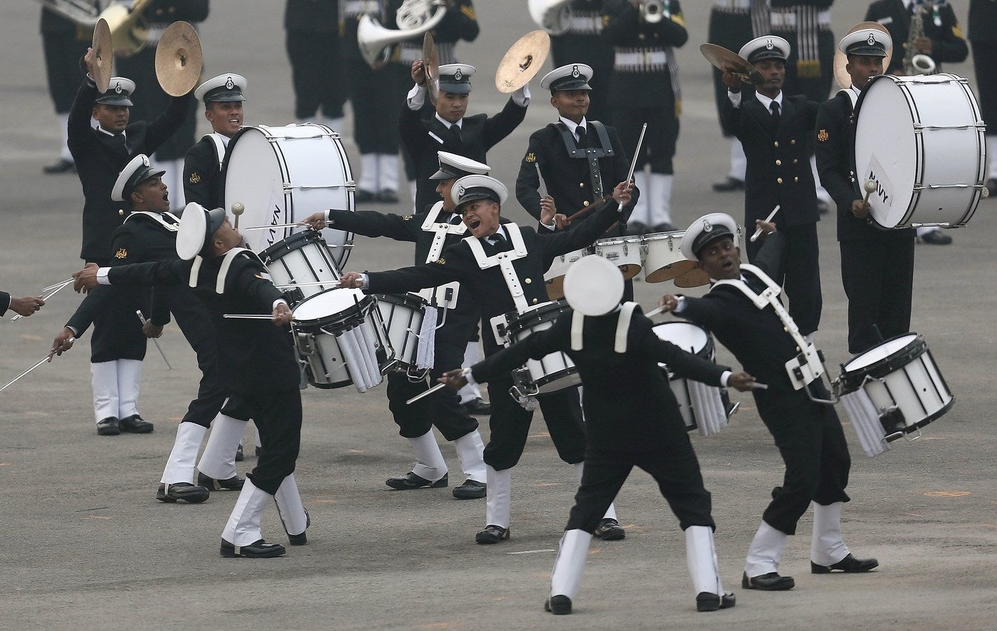 Los miembros de la banda militar de la India participan en el "Beating the Retreat"  en Nueva Delhi, India,