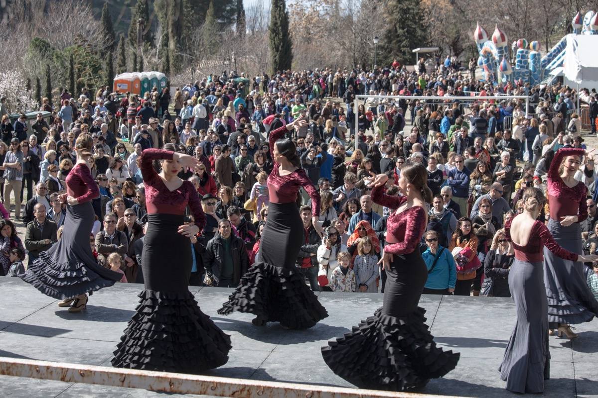 Un millar de granadinos participa en el Sacromonte en la romería de su patrón
