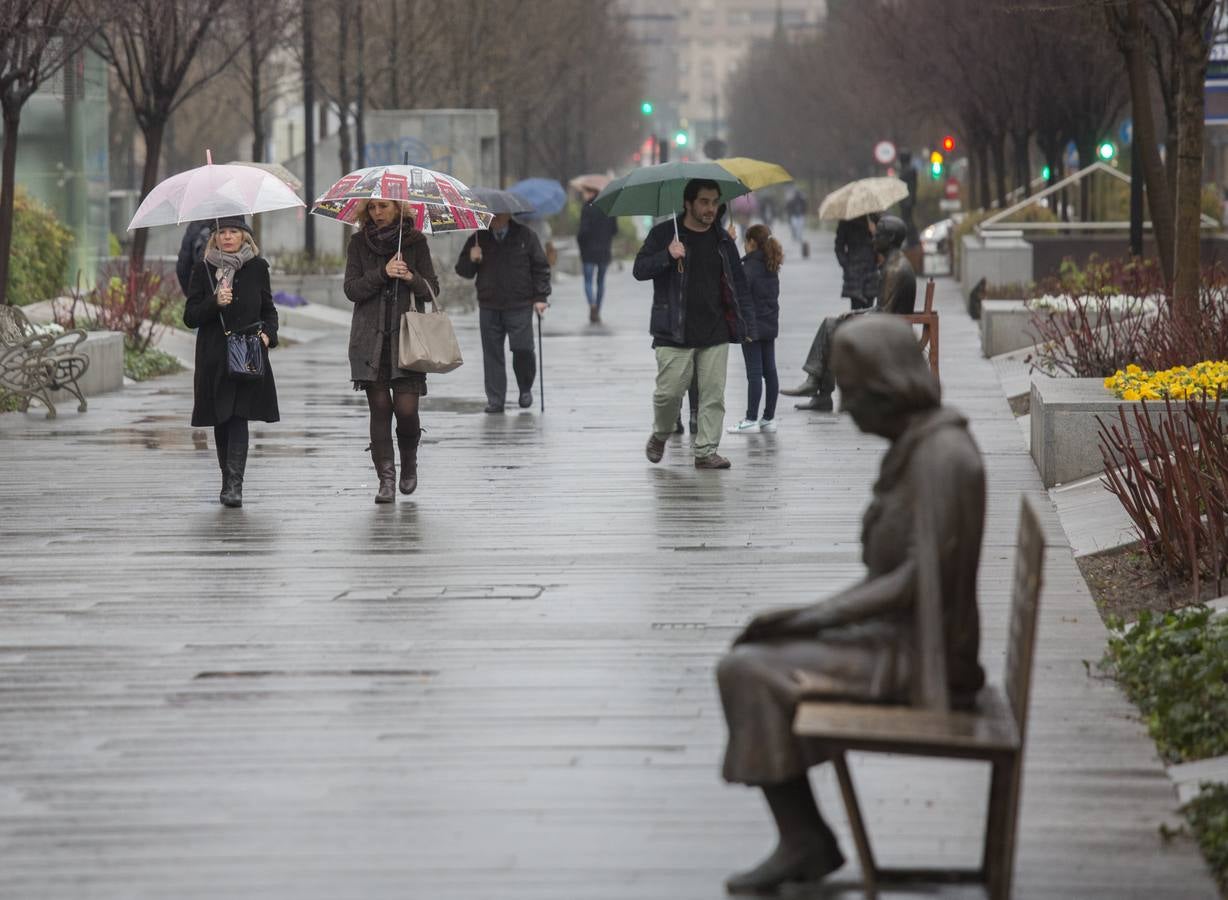Viernes de lluvia fina en Granada
