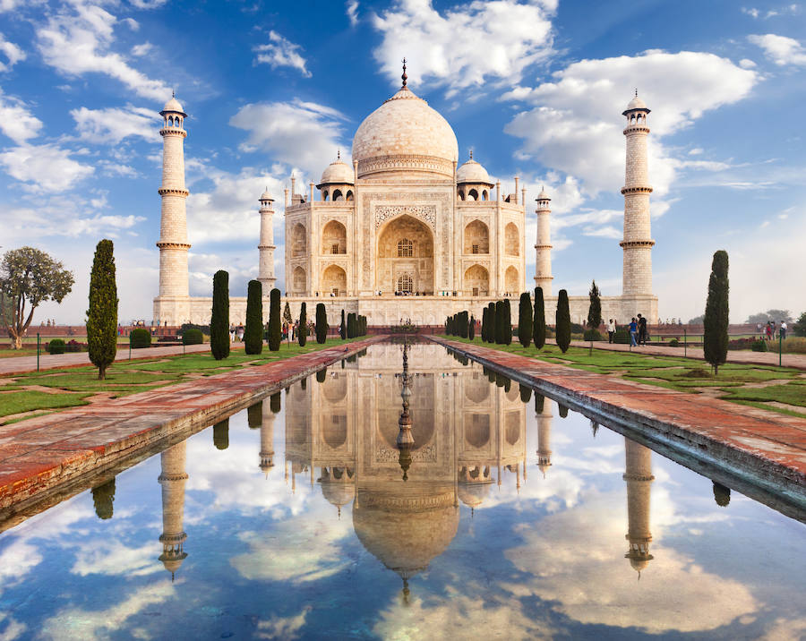 3. Taj Mahal. Desde la India y formando parte de las siete maravillas del mundo llegan este monumento, cuyo origen se encuentra en el amor que el emperador Mogol Shah Jahan sentía por su esposa favorita.