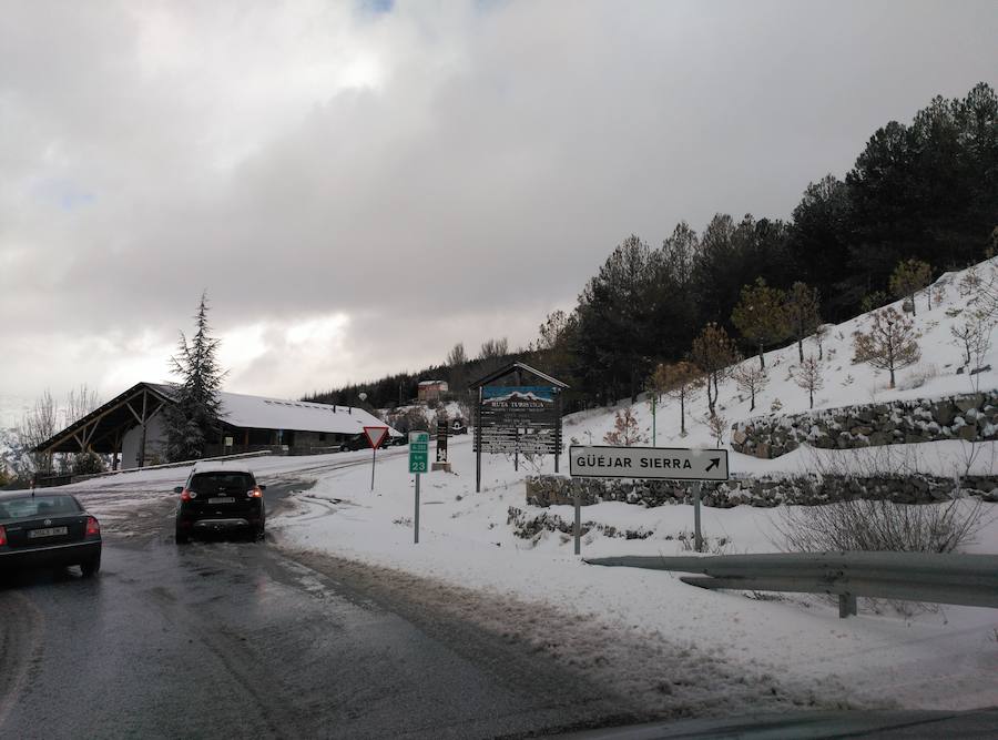 La nieve dificulta el tráfico en la provincia