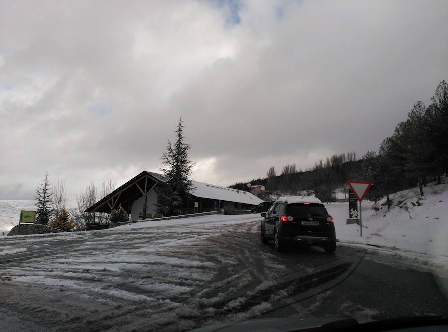 La nieve dificulta el tráfico en la provincia