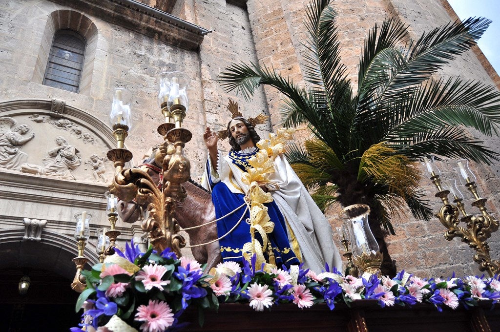 Loja sí pasea su Borriquilla