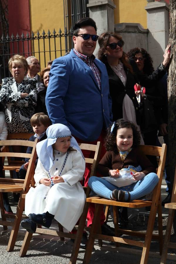 &#039;La Borriquilla&#039; se lució rodeada de luz