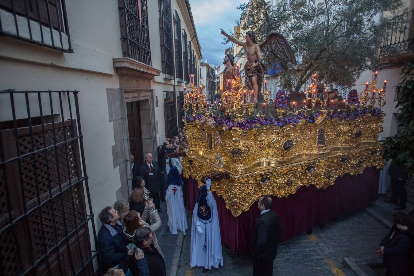 Primera salida tras la coronación