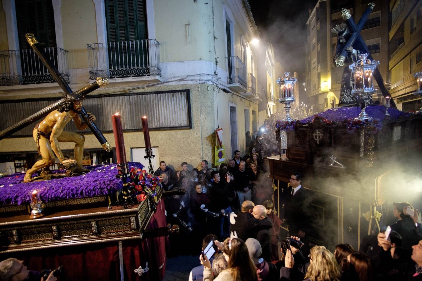 La Pasión, el Nazareno y la Esperanza recorren Motril