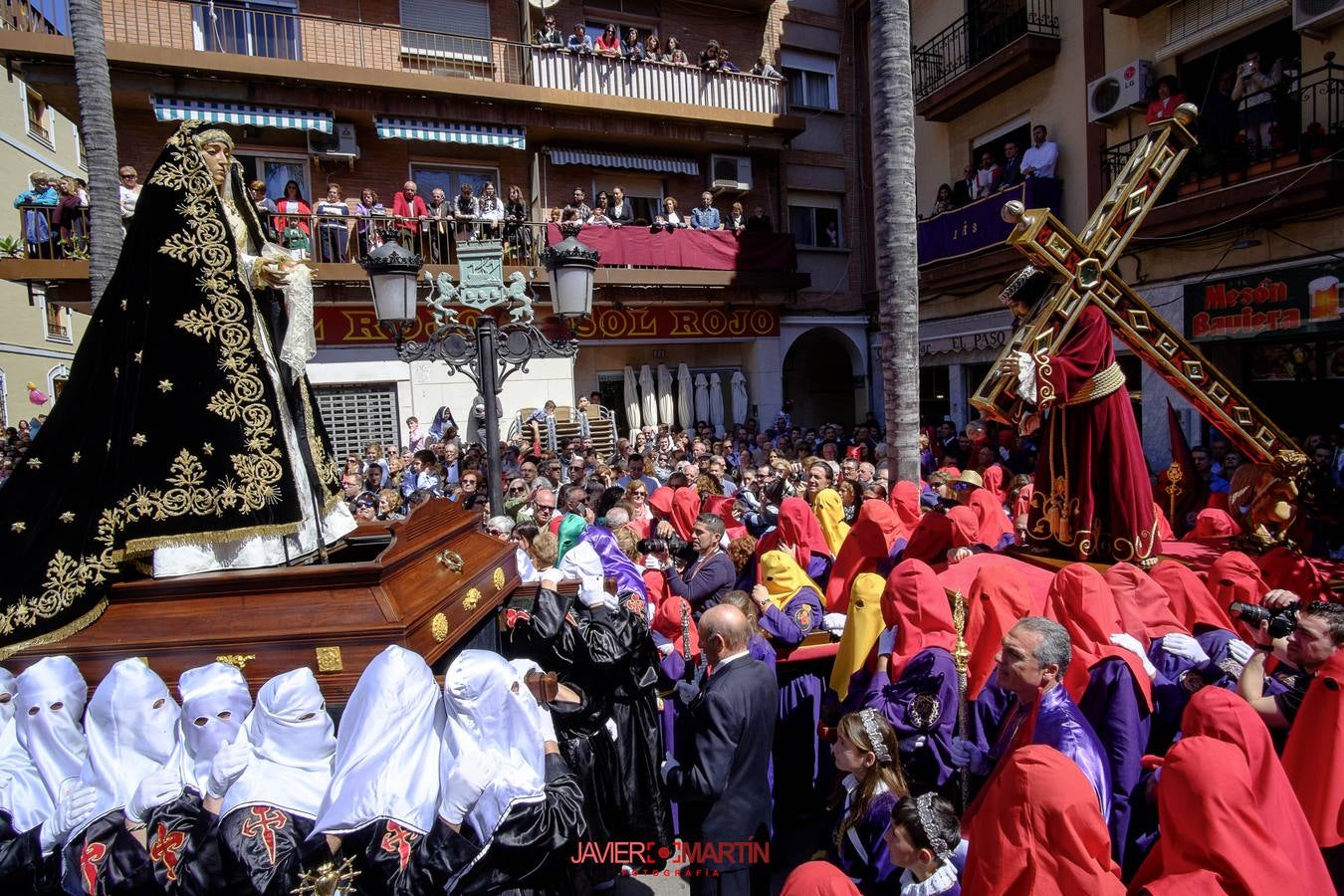 El Paso, por las calles de Almuñécar