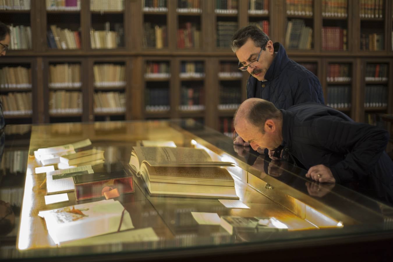 La Biblioteca del Hospital Real reúne ediciones antiguas y raras de Cervantes