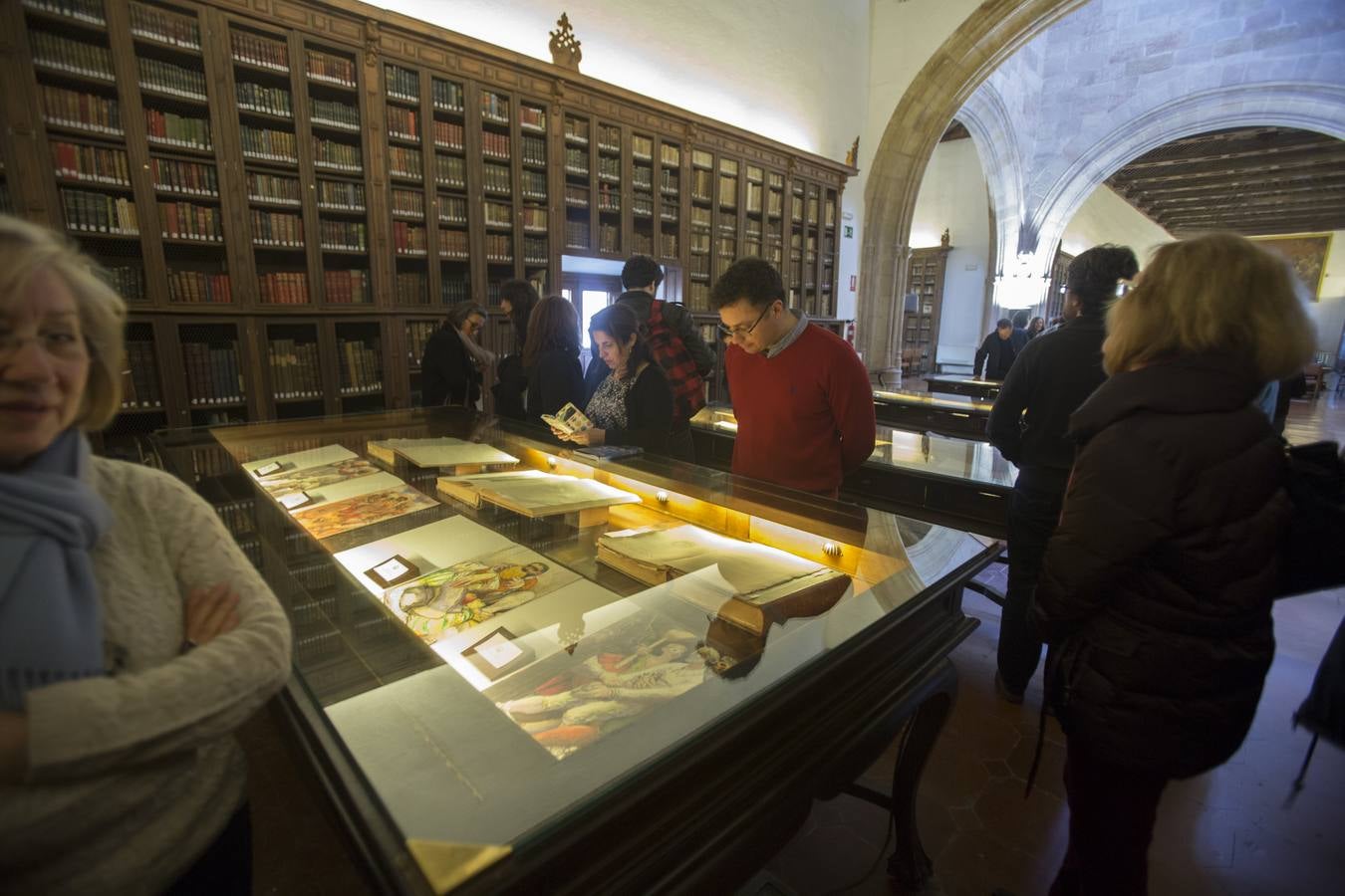 La Biblioteca del Hospital Real reúne ediciones antiguas y raras de Cervantes