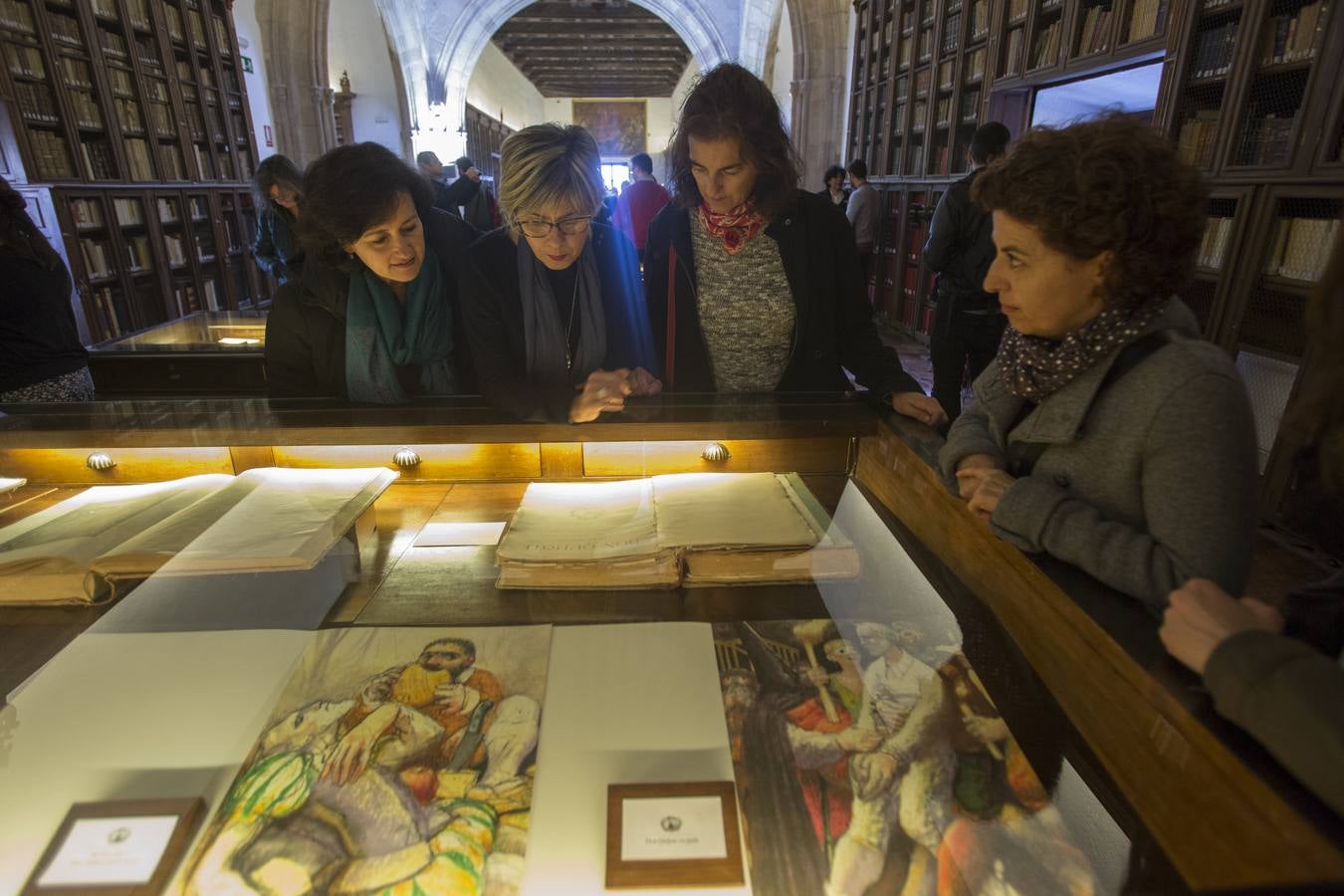 La Biblioteca del Hospital Real reúne ediciones antiguas y raras de Cervantes