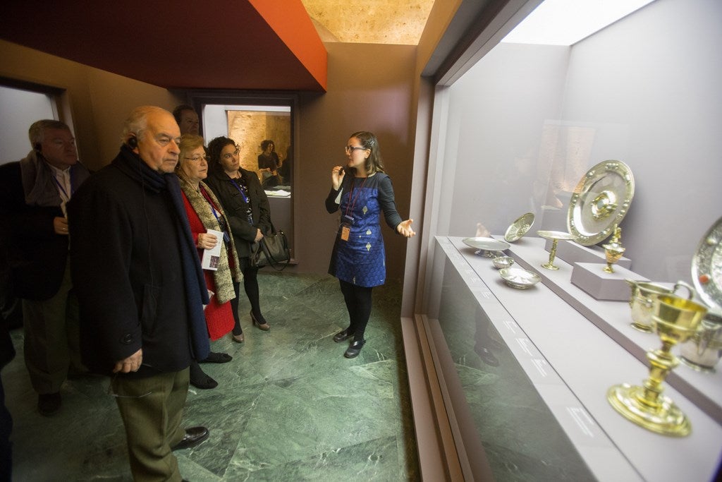 Una exposición homenajea a los Tendilla, los &quot;señores de la Alhambra&quot; del siglo XV al XVIII