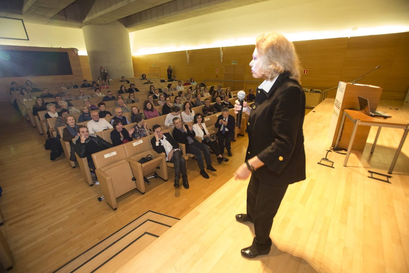 Foro de Salud de IDEAL, una puerta abierta para superar la enfermedad