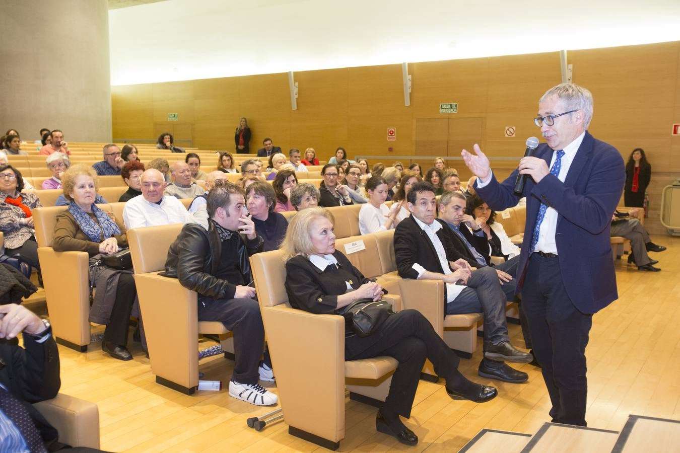 Foro de Salud de IDEAL, una puerta abierta para superar la enfermedad