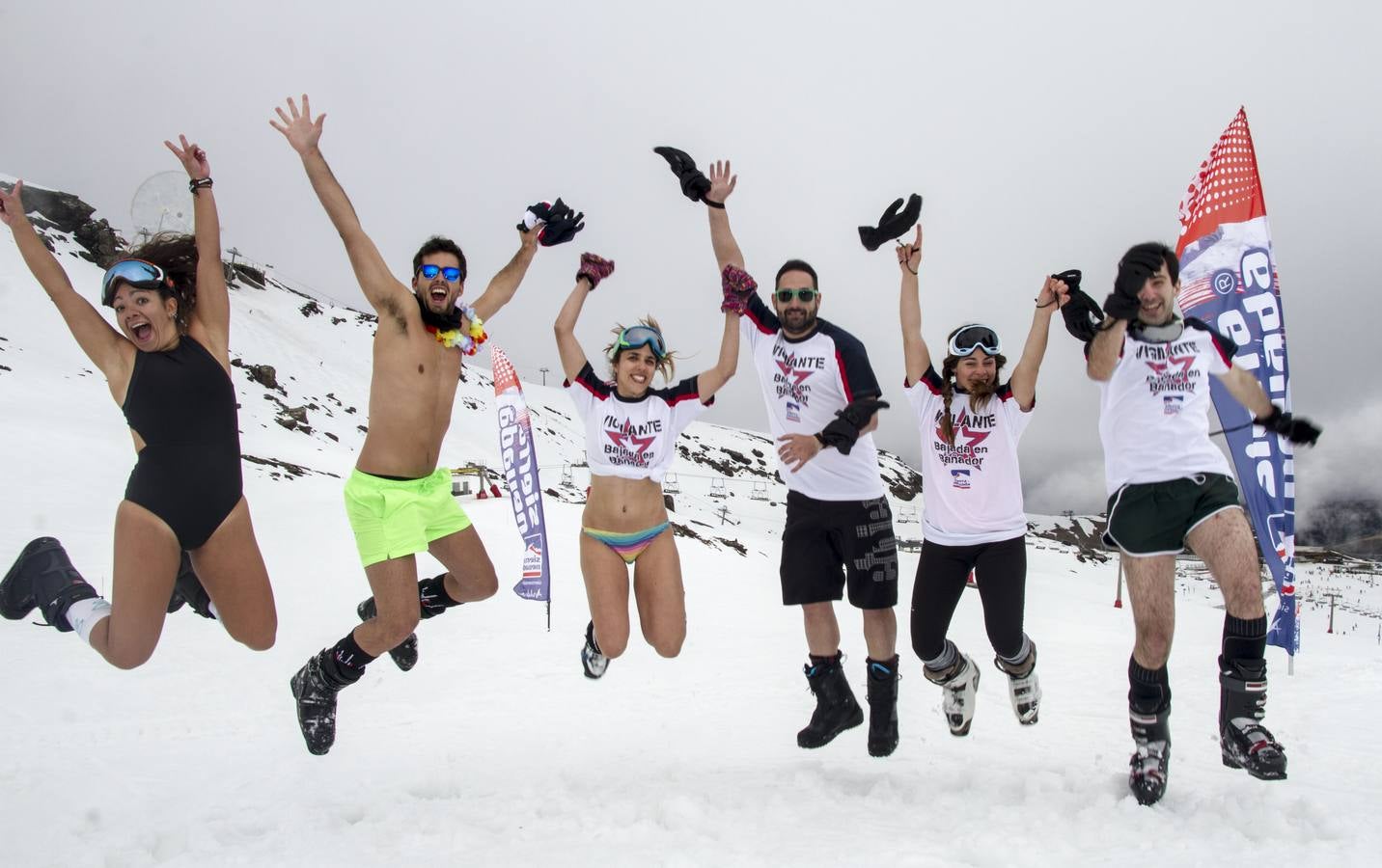 ¿Quién dijo frío? ¡En bañador por la Sierra!