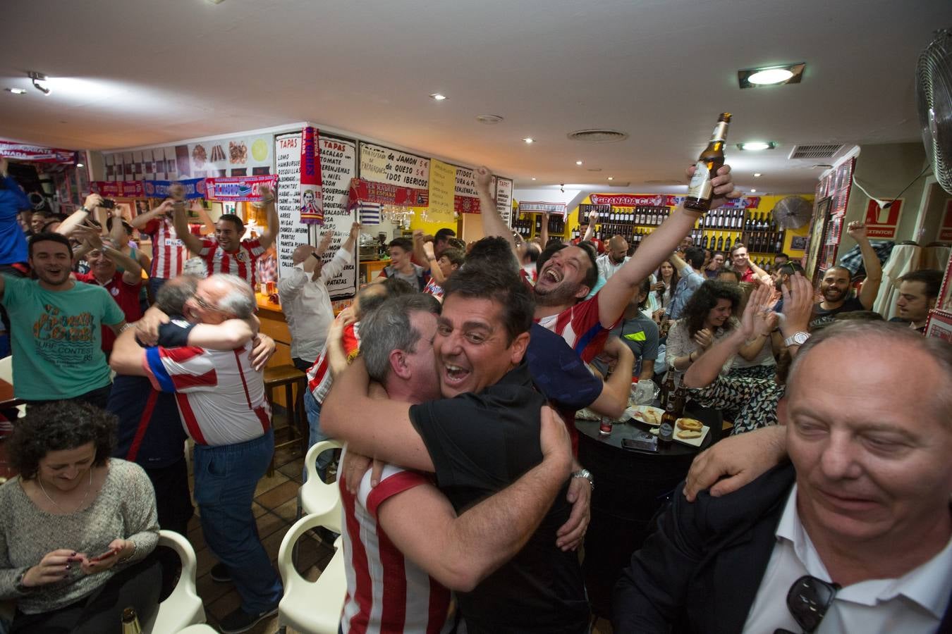 La pasión se desata en la &#039;casa&#039; del Atlético en Granada