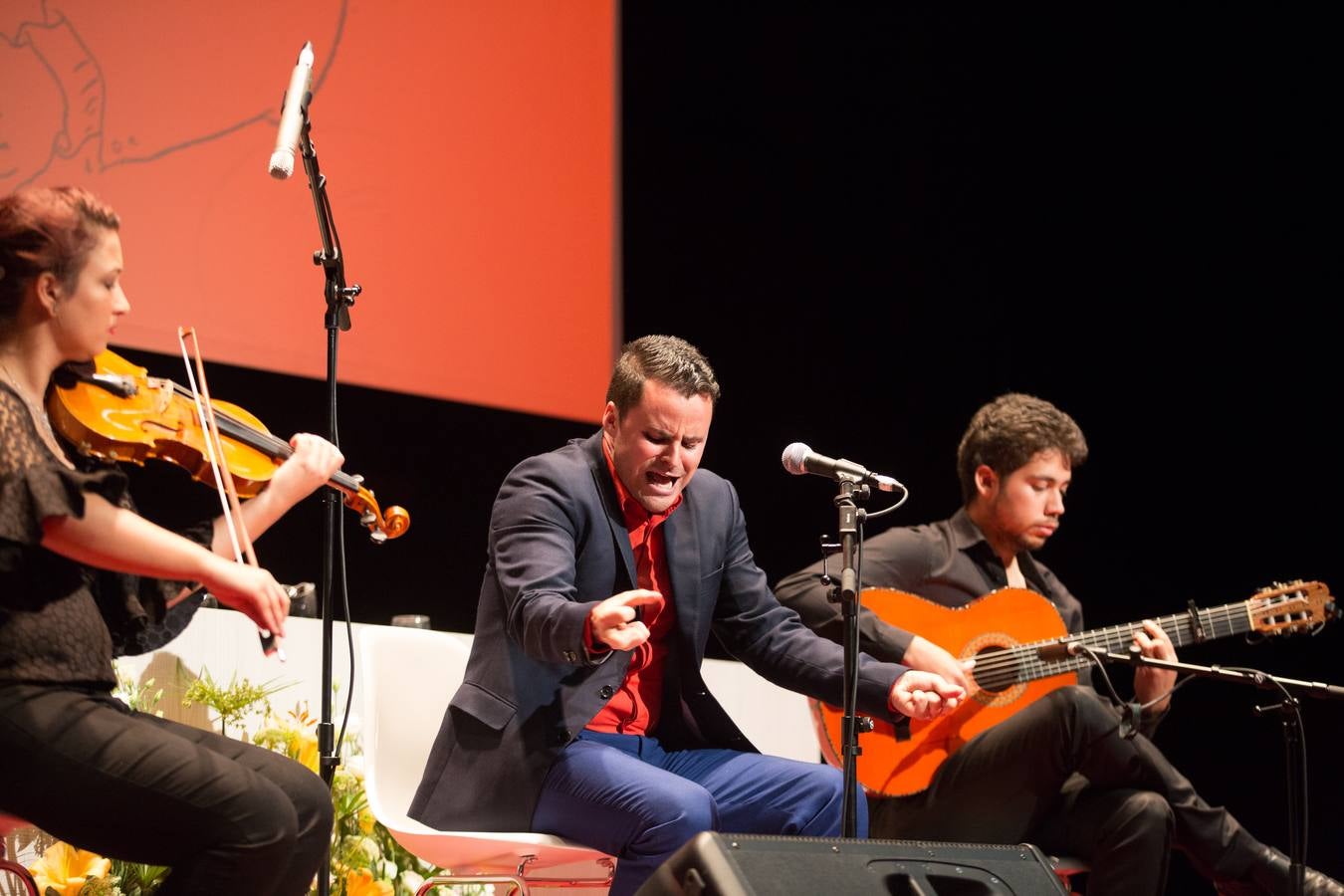 Rafael Cadenas recibe el Premio Lorca de poesía