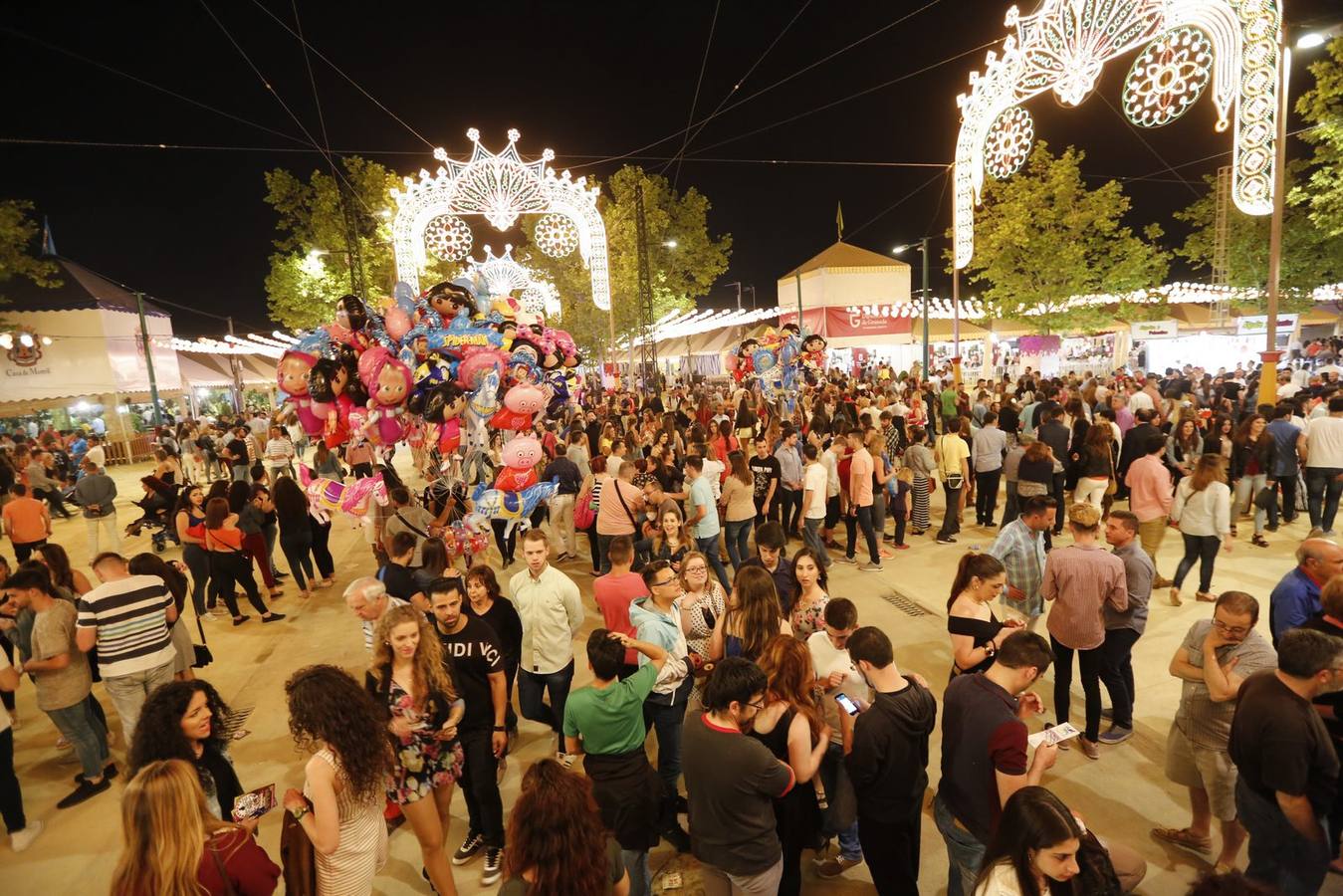 Granada enciende siete días de feria