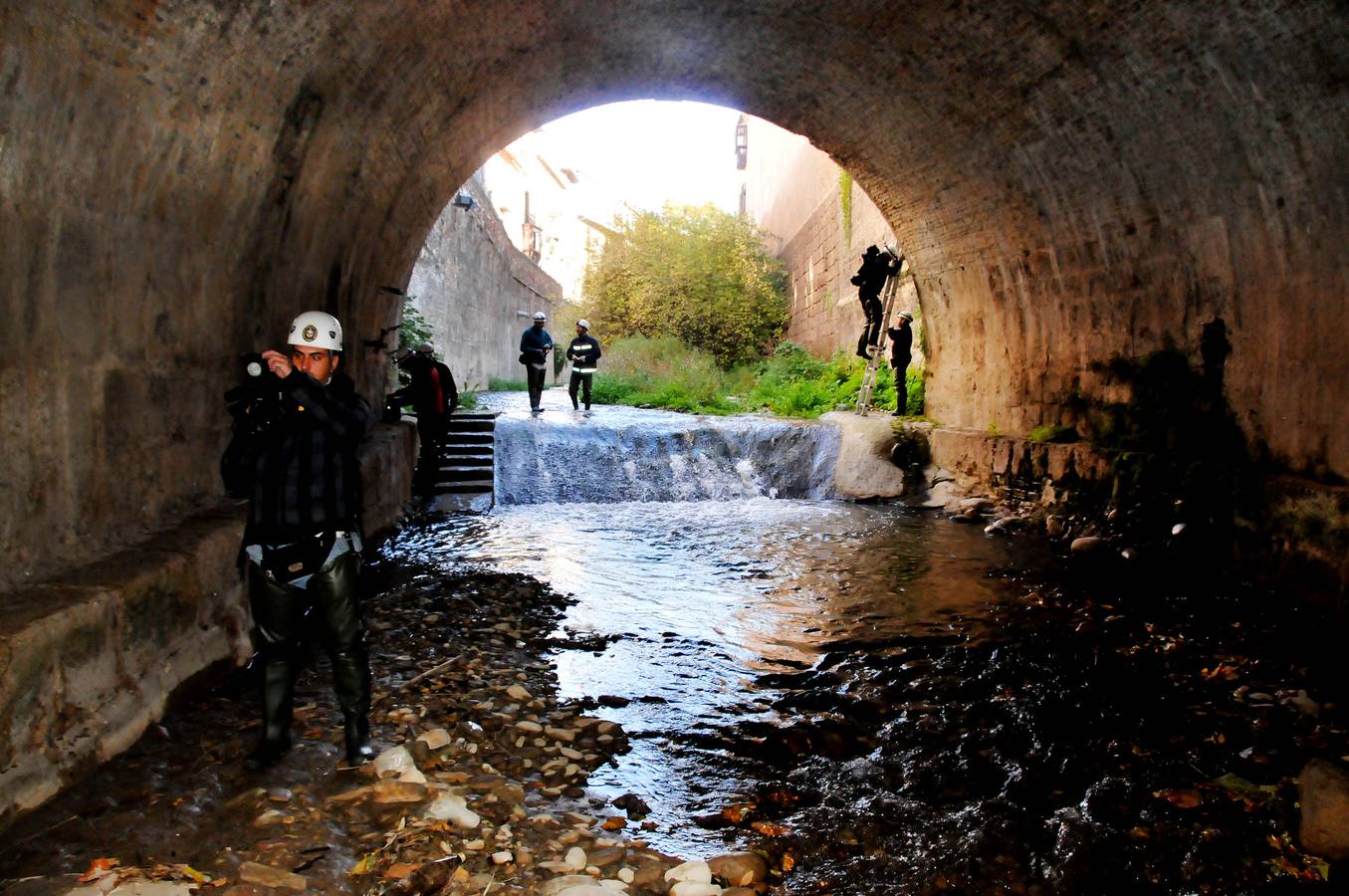 La entrada del embovedado era el Puente de los Barberos.