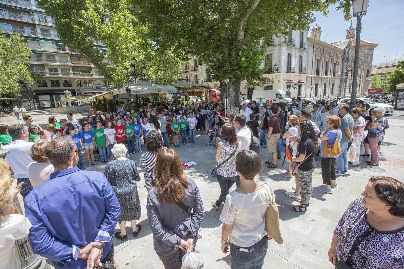 Con la música a otra plaza