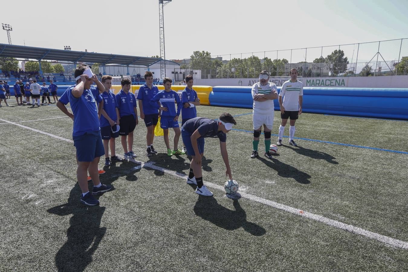Lección magistral de la Selección Española de fútbol para ciegos en Maracena
