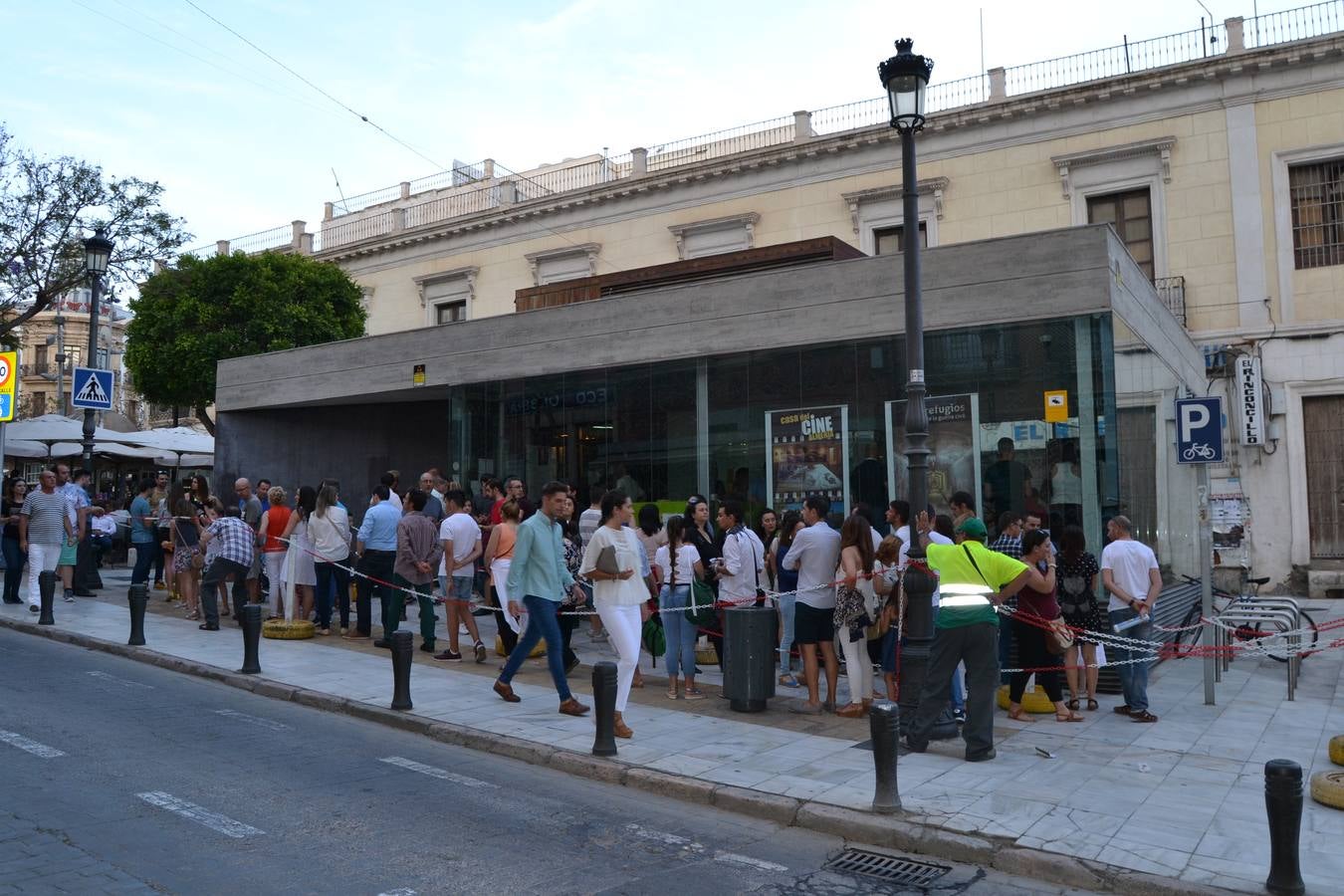 Almería disfruta de otra Noche en Blanco más