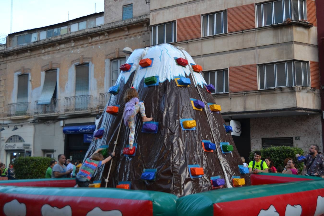 Almería disfruta de otra Noche en Blanco más