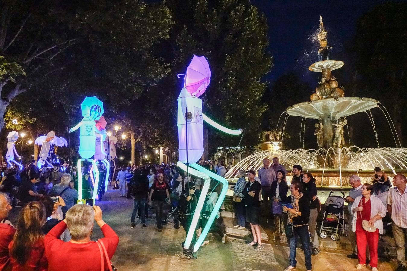 Gigantes de luz para iluminar el centro de Granada