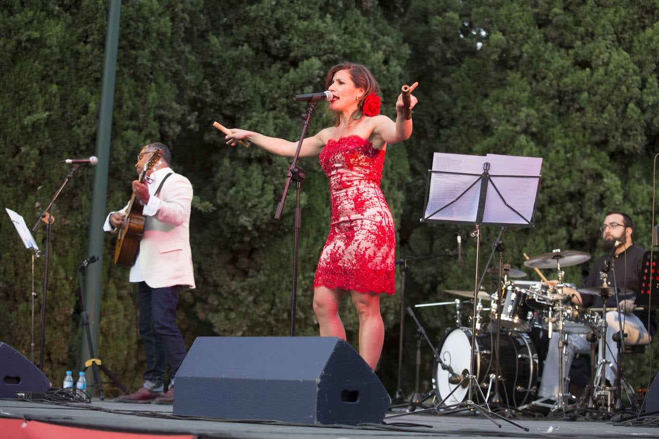 Dansur, canciones de ambos lados del Atlántico