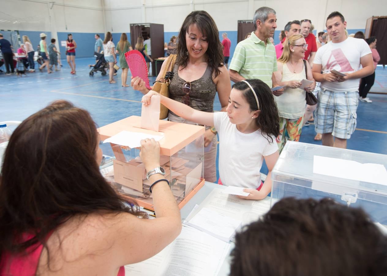La jornada electoral en Granada, en imágenes