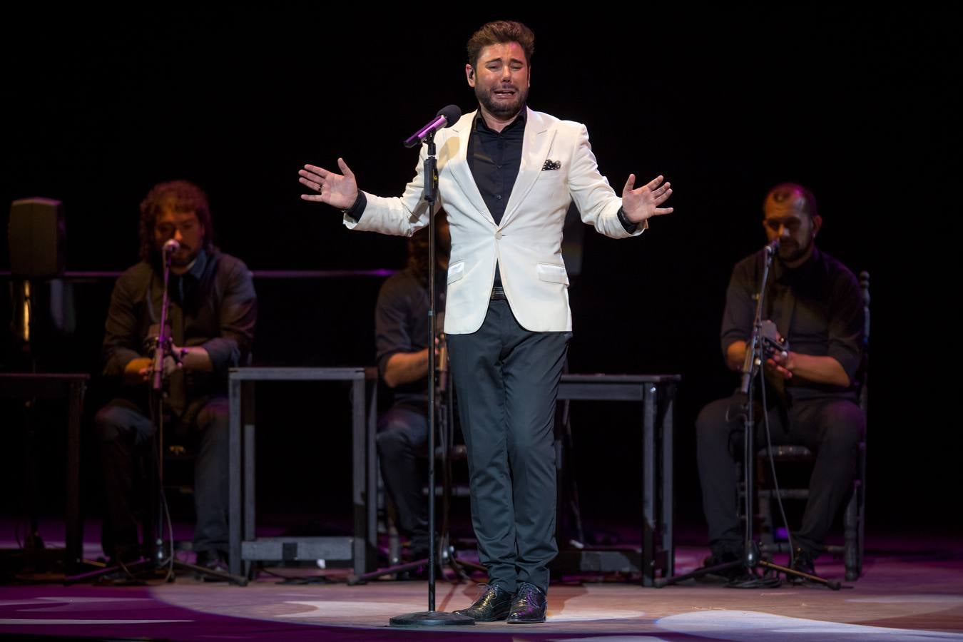 Miguel Poveda se hace granadino