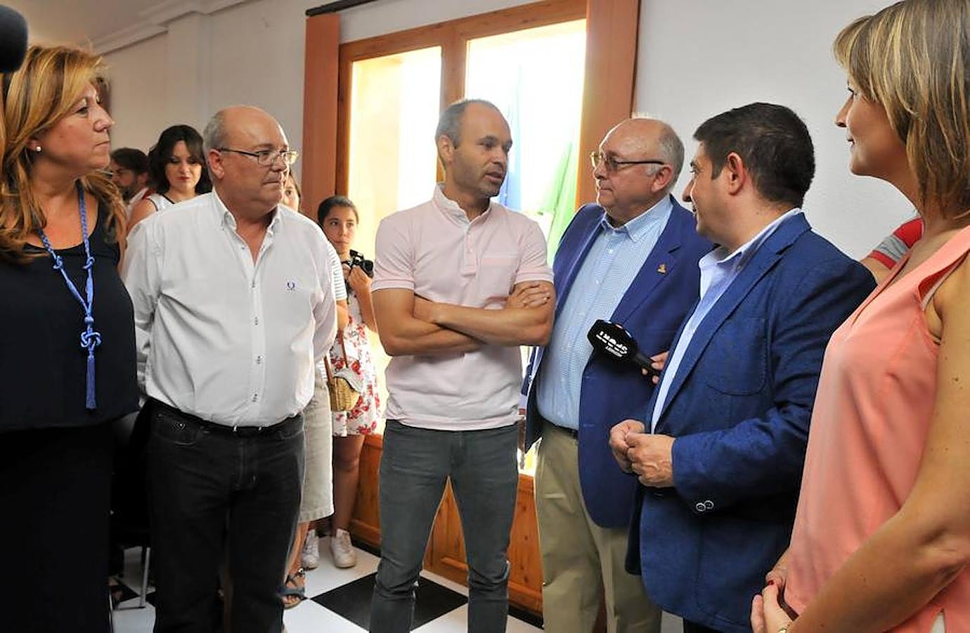 Iniesta, hijo adoptivo de Carboneros y colono de honor de Olavidia