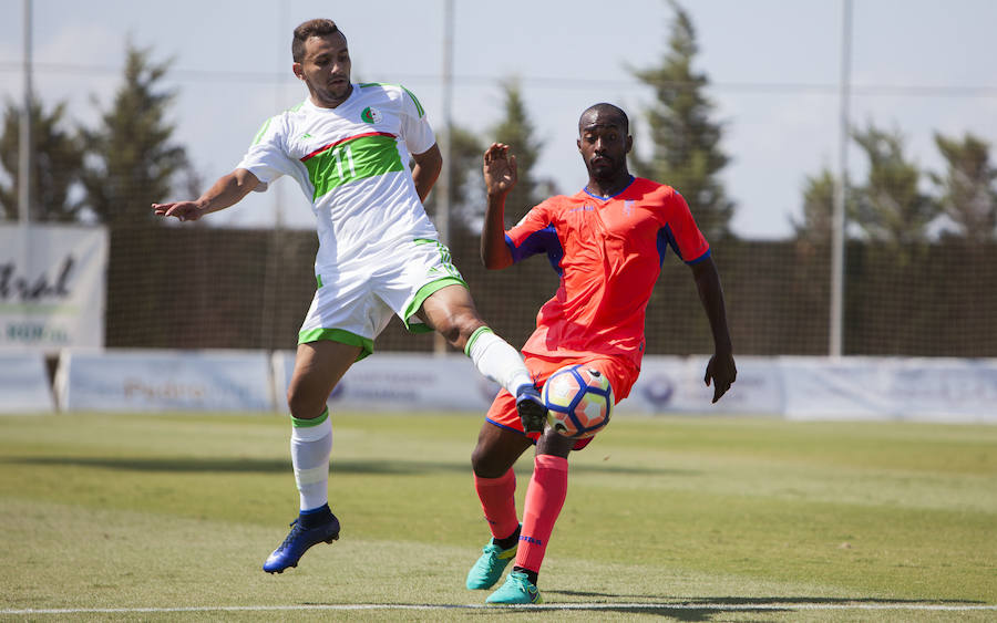 Las mejores imágenes del Granada CF - Argelia sub 23
