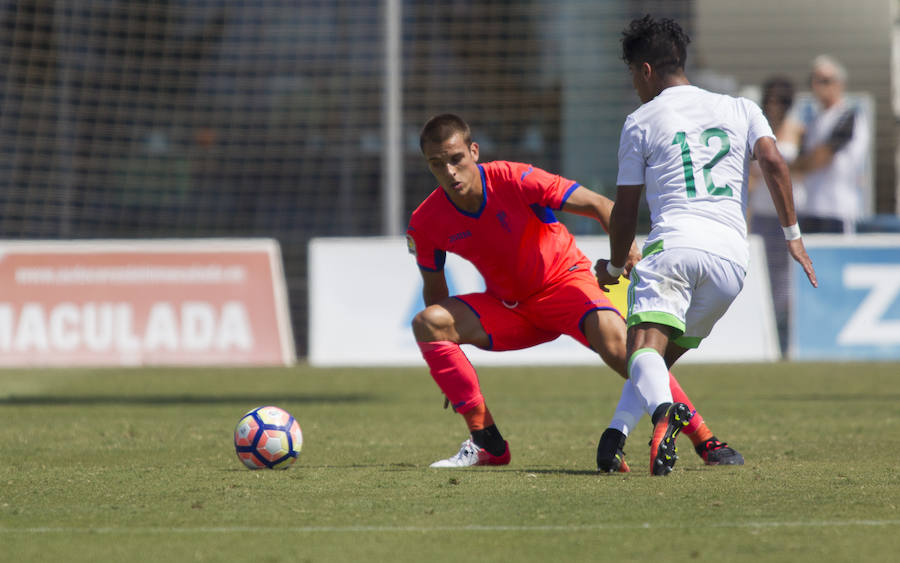 Las mejores imágenes del Granada CF - Argelia sub 23