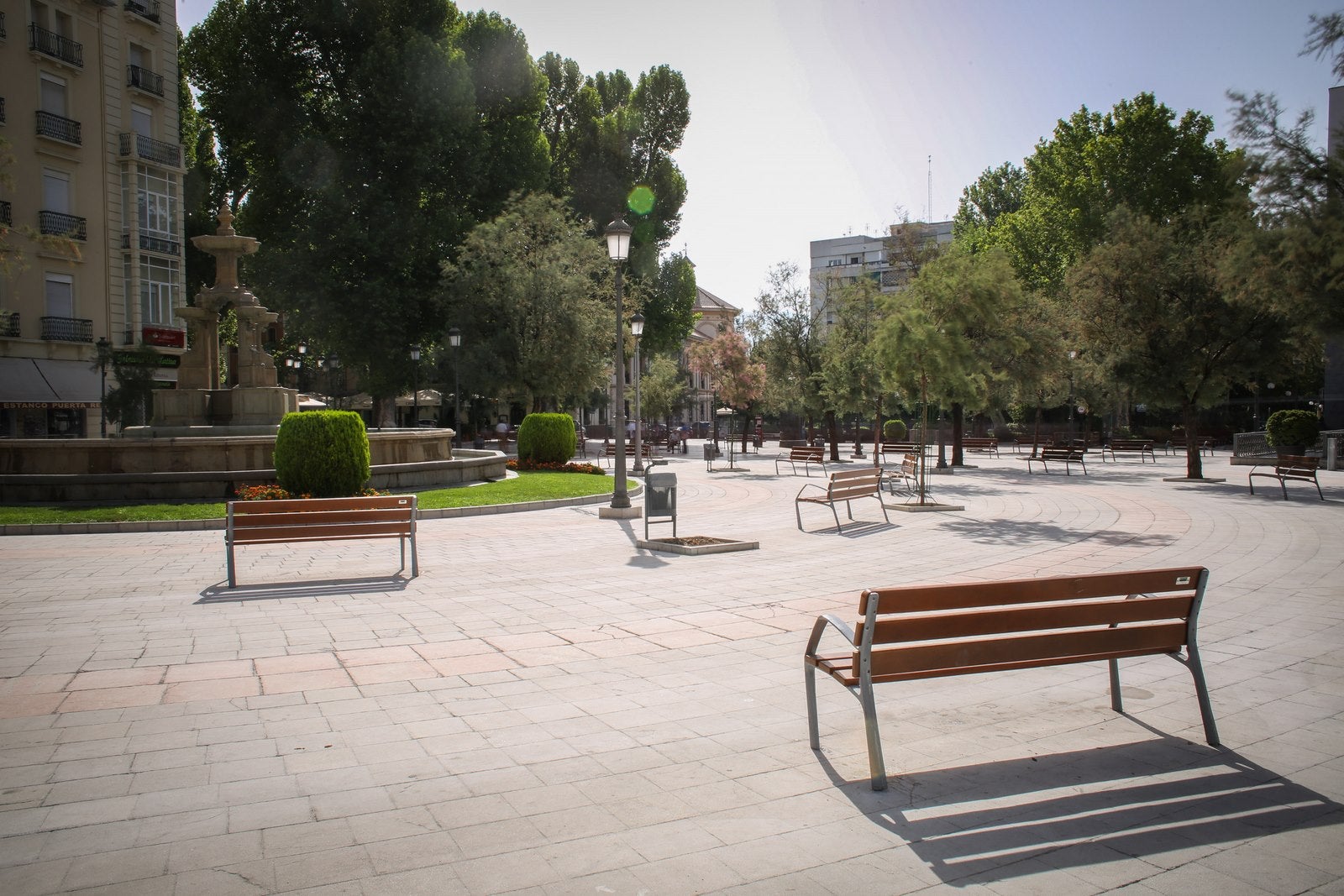 Granada se vacía en el puente de agosto