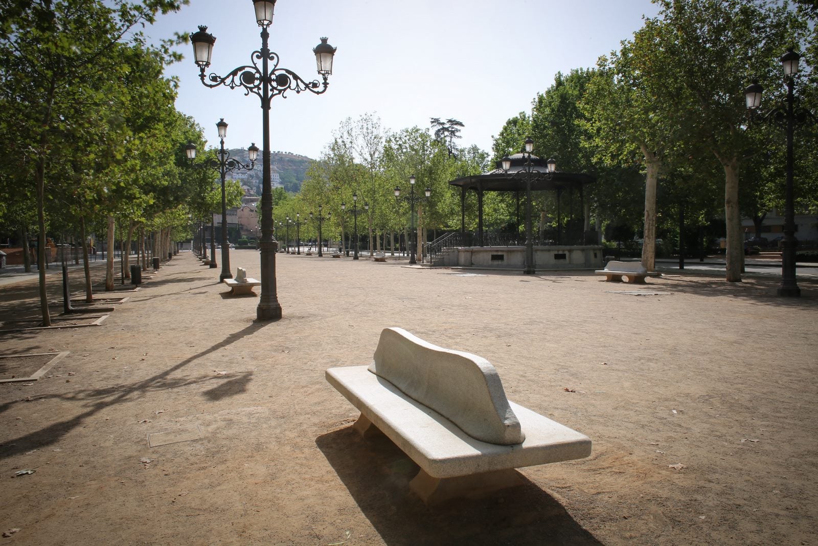 Granada se vacía en el puente de agosto