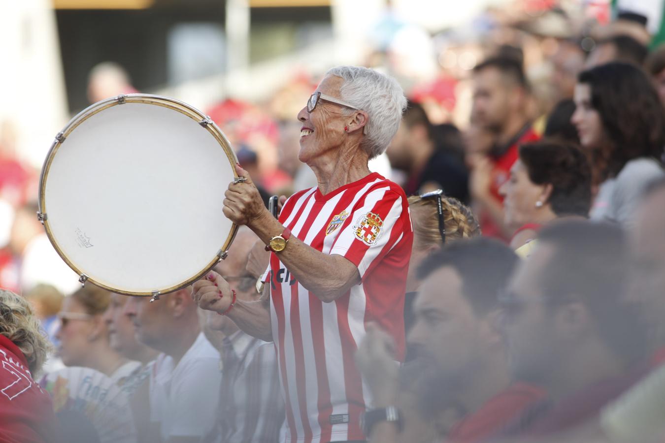 El Almería tumba al Rayo por efectividad
