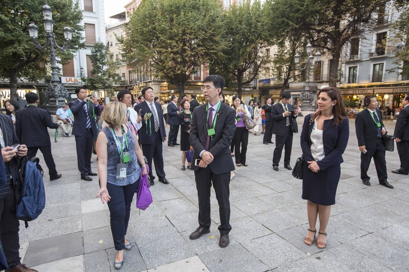 Mandatarios chinos visitan Granada