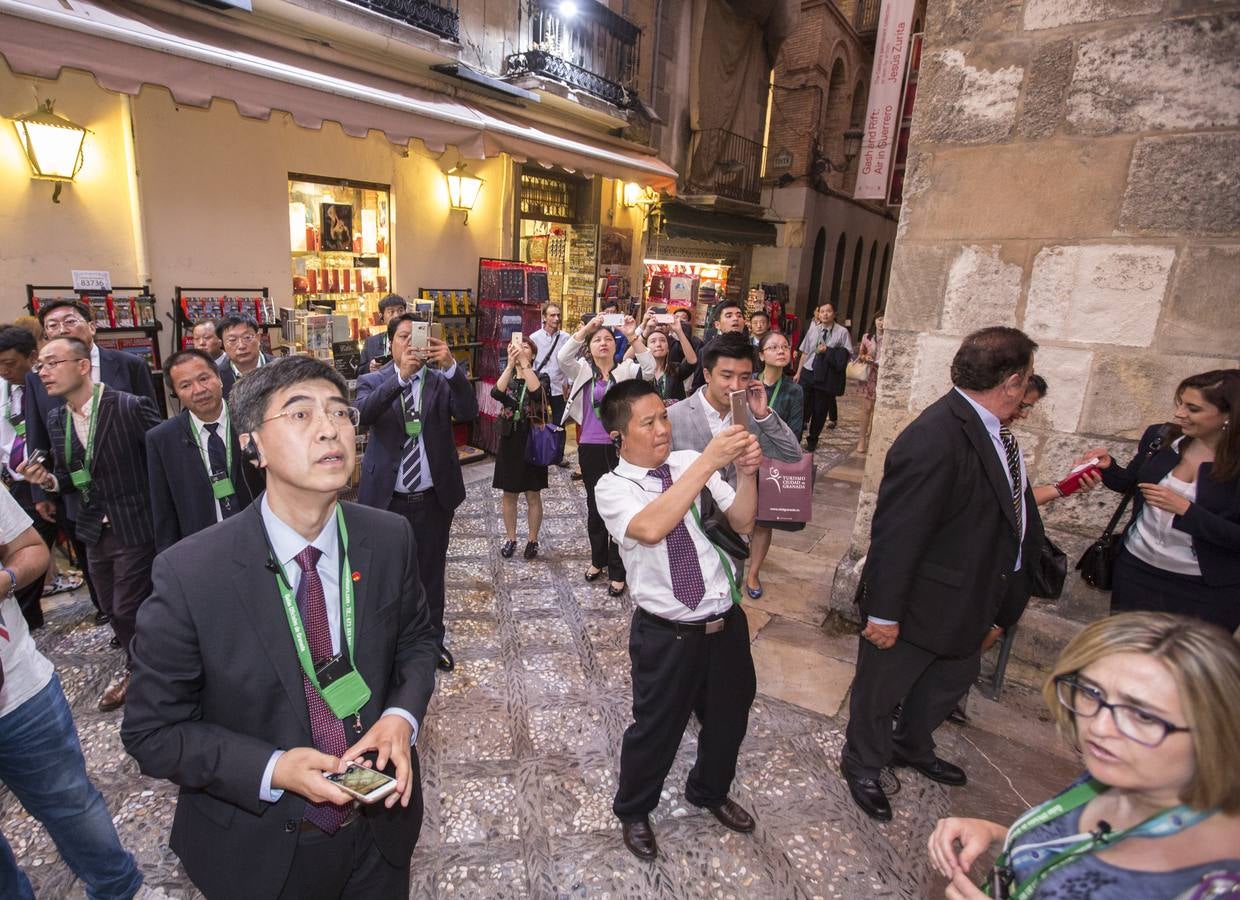 Mandatarios chinos visitan Granada