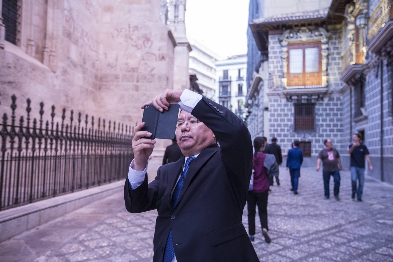 Mandatarios chinos visitan Granada