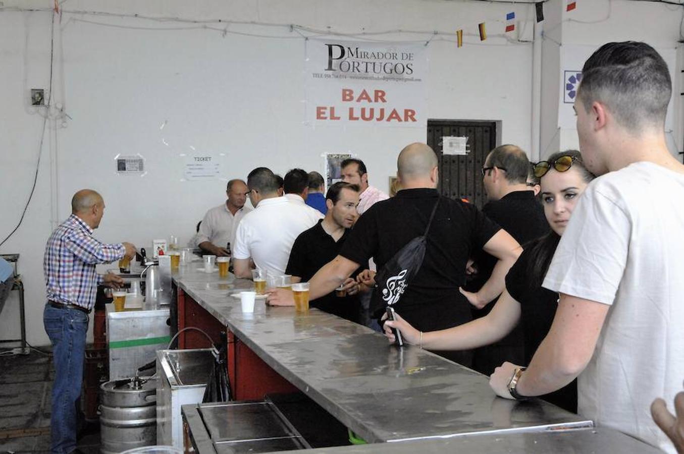 Pórtugos celebra sus fiestas por todo lo alto