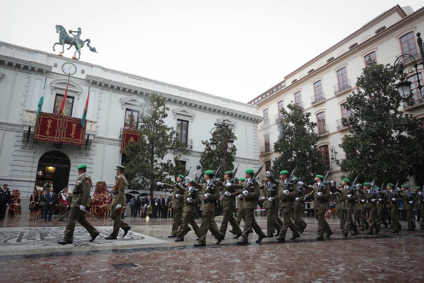 Granada celebra el día de la Fiesta Nacional de España