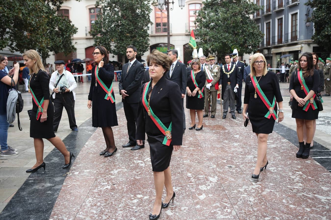 Granada celebra el día de la Fiesta Nacional de España