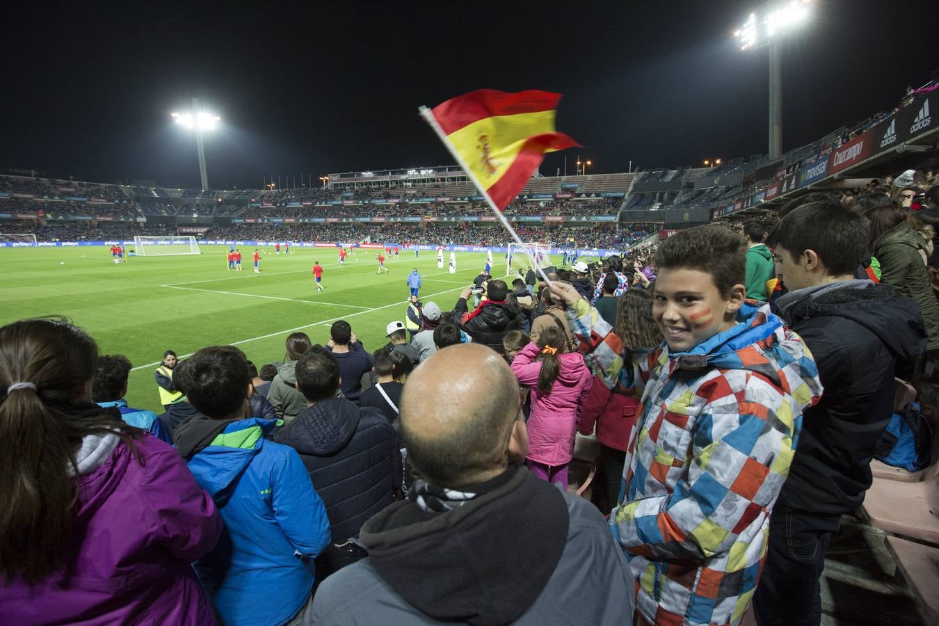 Ambiente de partido para un entrenamiento de &#039;La Roja&#039;