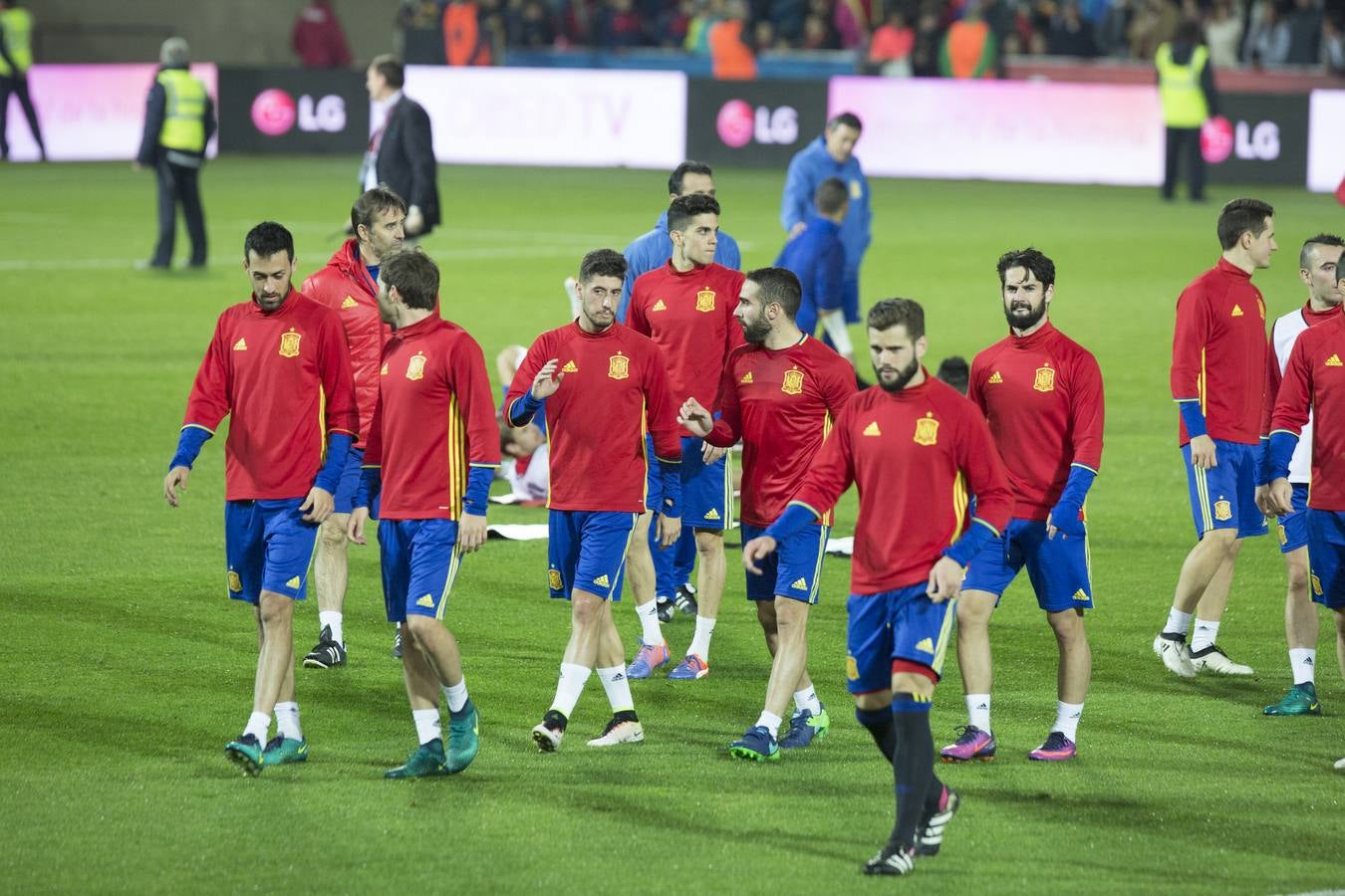 Ambiente de partido para un entrenamiento de &#039;La Roja&#039;