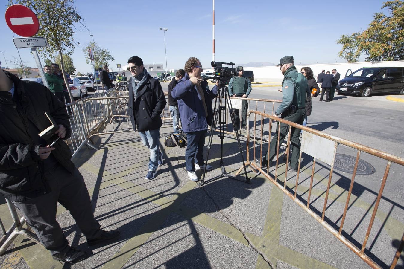 La selección española aterriza en Granada