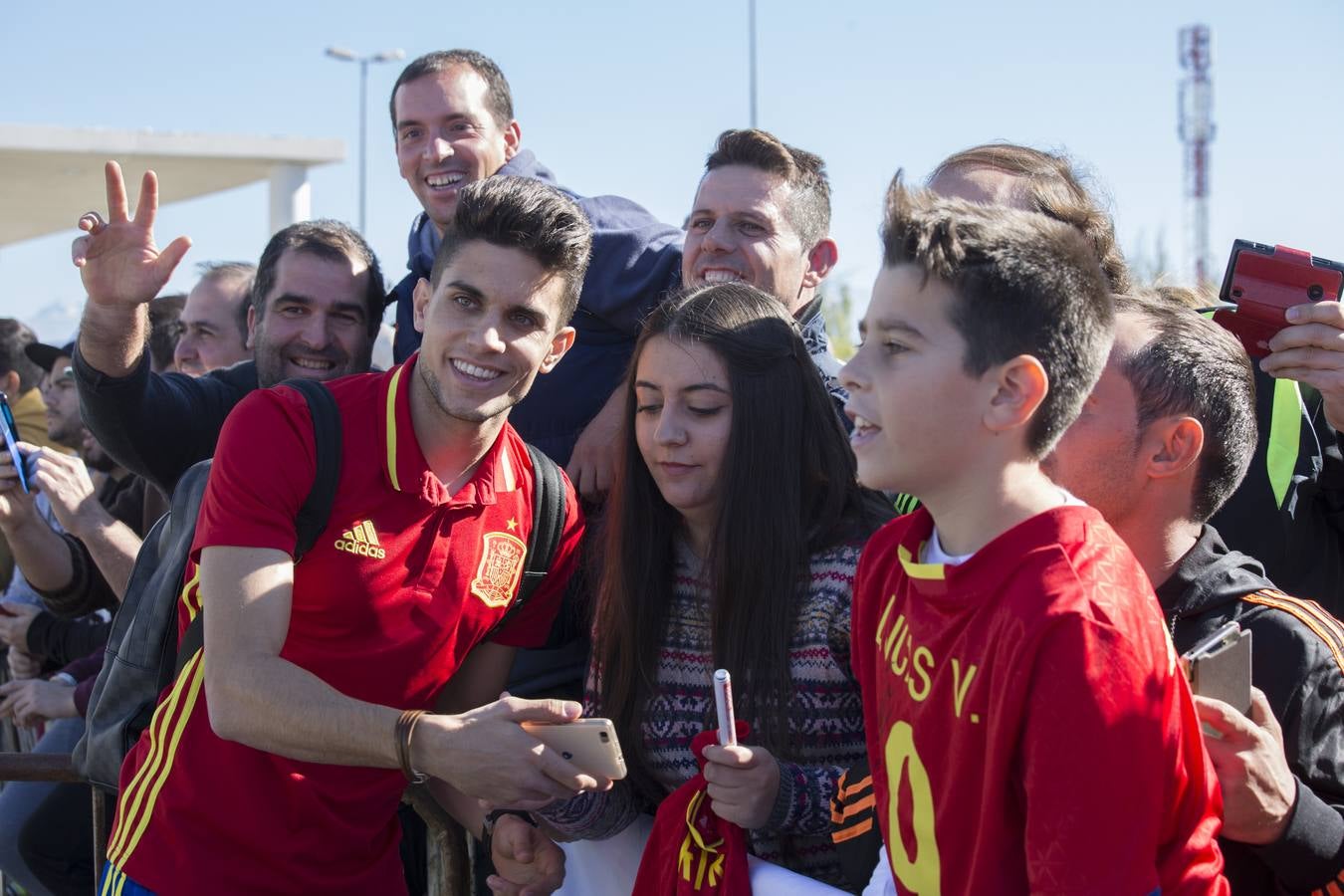 La selección española aterriza en Granada
